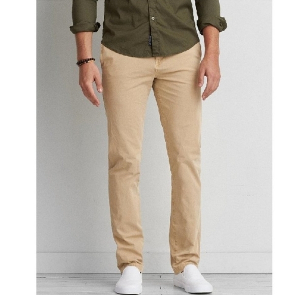 American Eagle Outfitters Other - American Eagle Men's Relaxed Straight Leg & Flat Front Chino Pants w/ Pockets